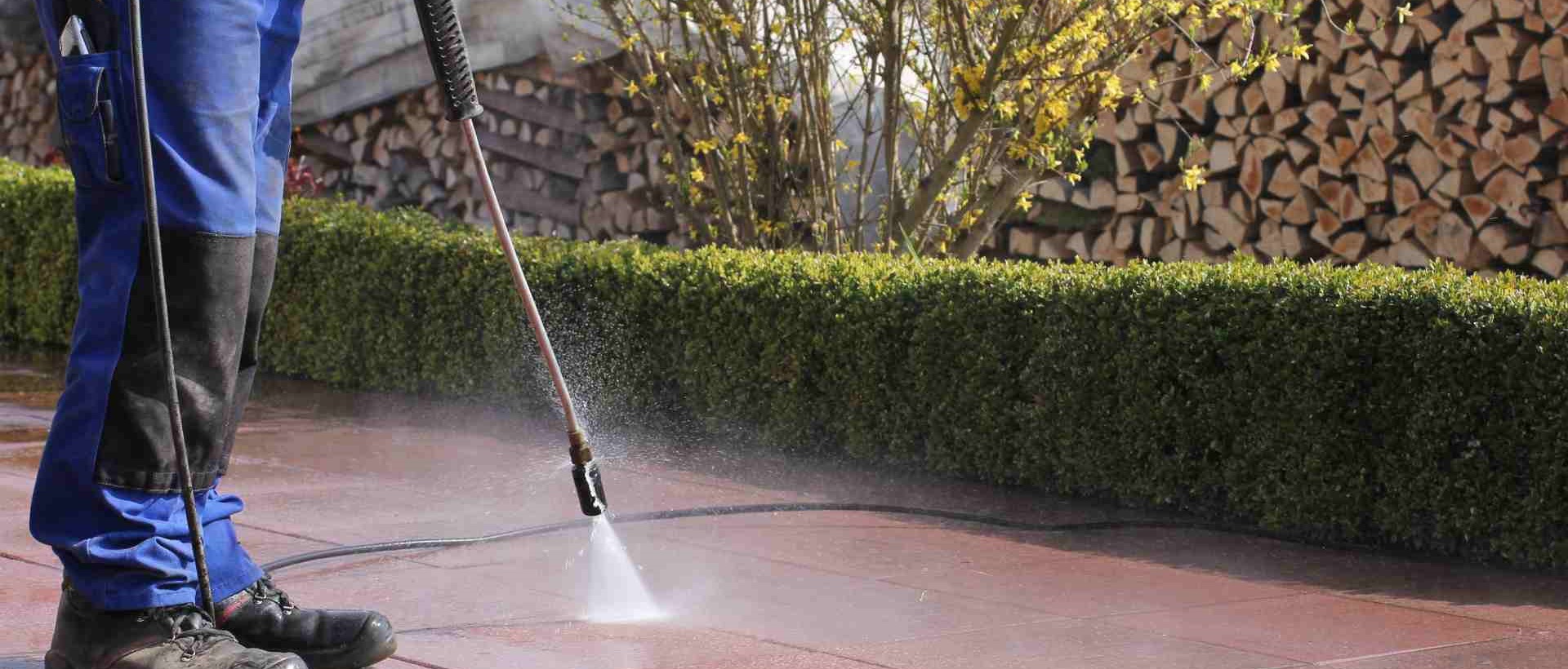 garden maintenance HA3